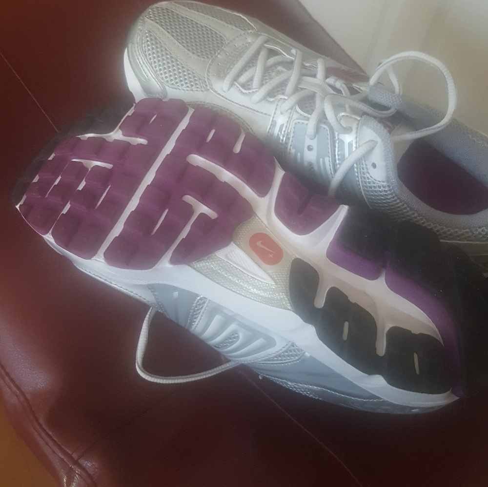 Nike zoom sneaker